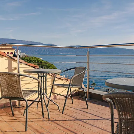 アパート Magnifica Terrazza - View & Wi-fi