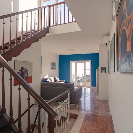 Апартаменты Magnifica Terrazza - View & Wi-fi