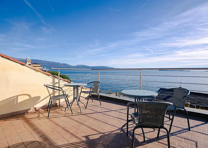 Magnifica Terrazza - View & Wi-fi דירה